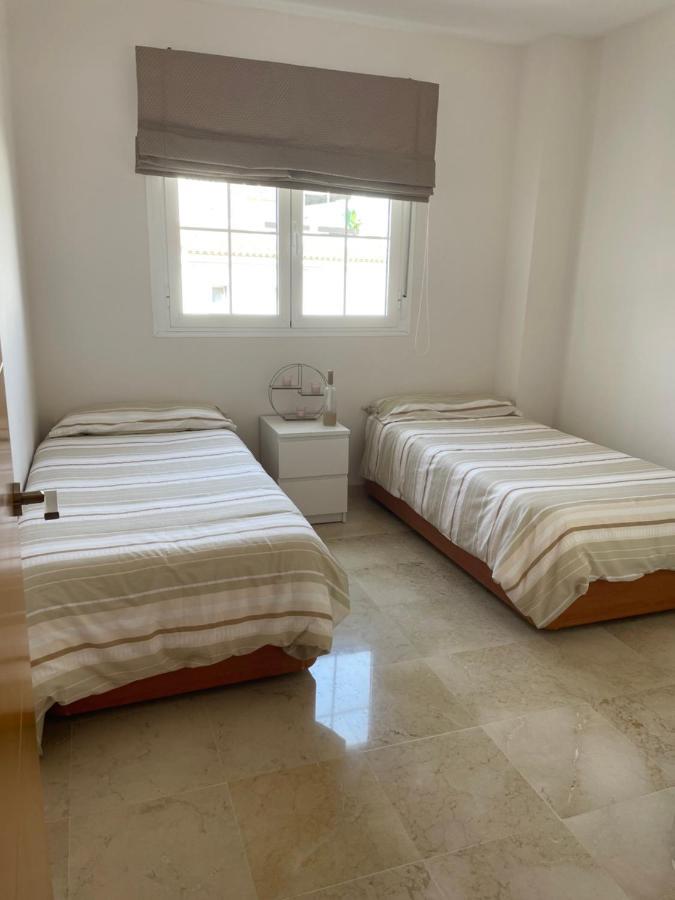 Residencial Duquesa Apartment San Luis de Sabinillas Ngoại thất bức ảnh